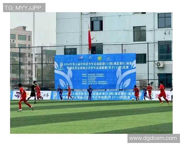 体育品牌携手足协共推校园足球万里行计划助力青少年体育发展 体育品牌携手足协共推校园足球万里行计划助力青少年体育发展